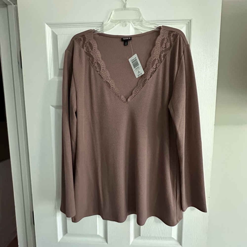 Torrid Lace V-Neck Blouse - Dusty Pink